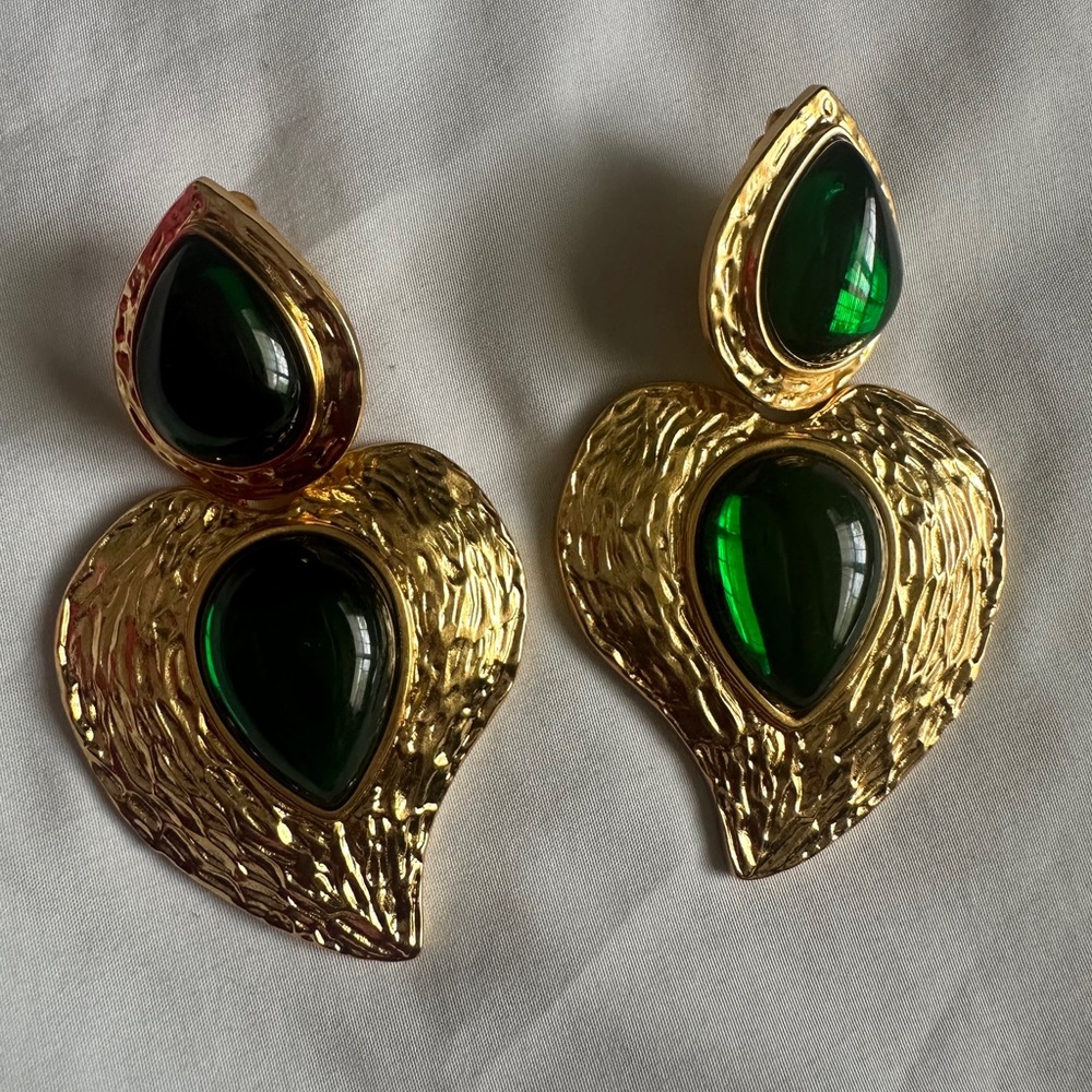 🌟 Yves Saint Laurent Heart Drop Earrings with Emerald Green Stones